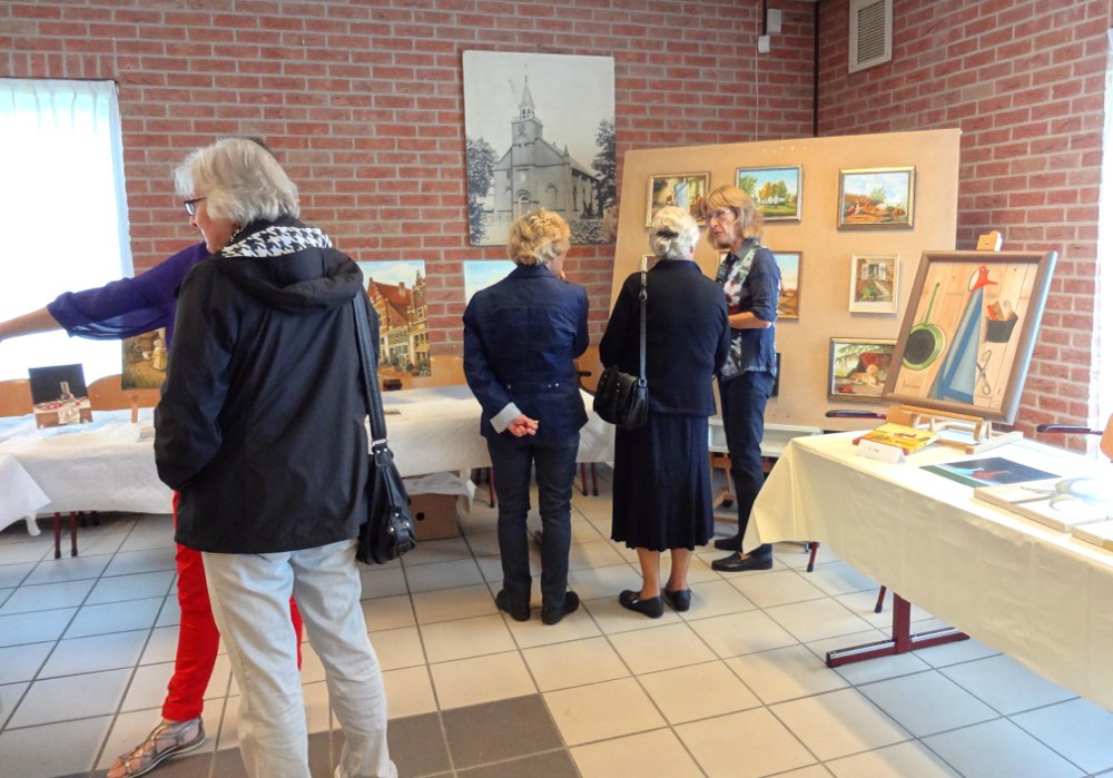 2013-21-09-Expositie-schilderijen-cursisten-Mariart-Tiel-Belangstellende.1-kopie